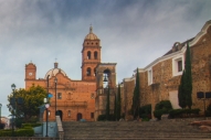 Here are two of Tapalpa's landmarks. On the right is the old Templo San Antonio, now a musuem of religious art and the new templo San Antonio in the background.