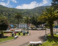 One of 2 town squares in the center of Banos